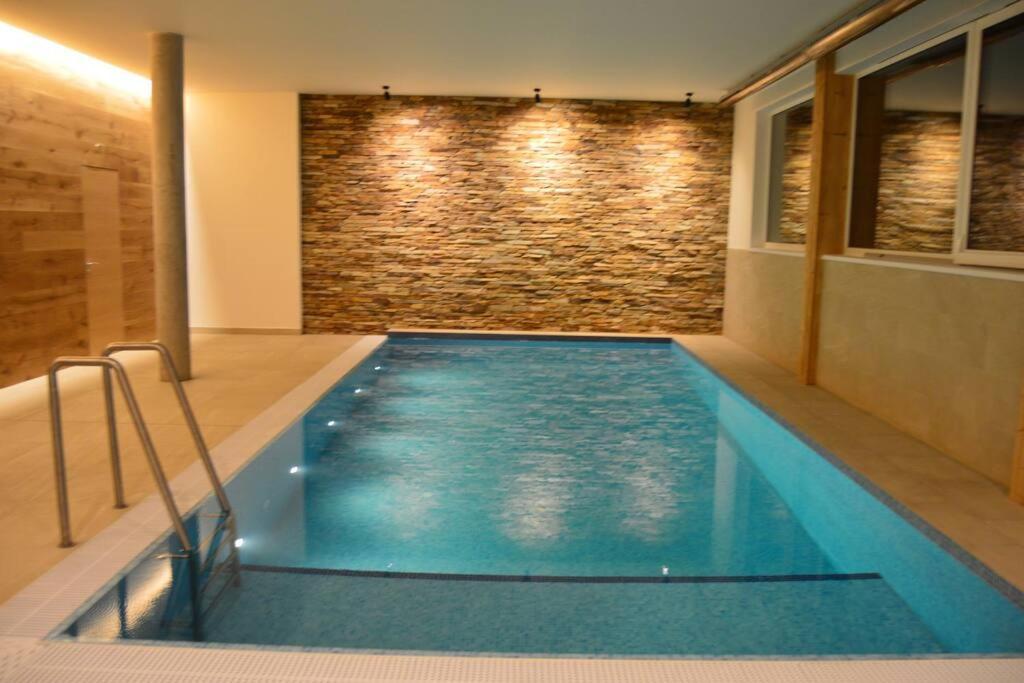 Apartman Zaly Benecko Dış mekan fotoğraf